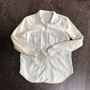 Long sleeve button down top